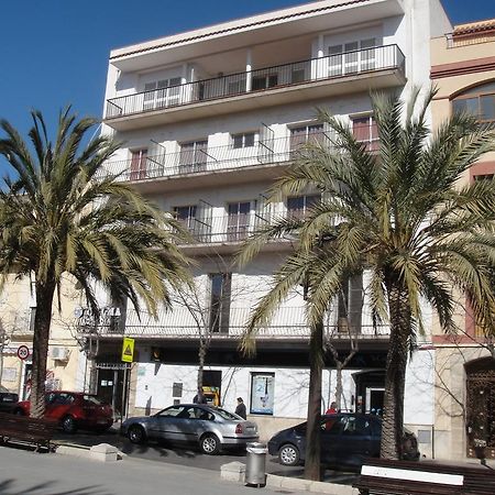 Hostal Residencia Celma Sant Carlos de la Ràpita Exterior foto